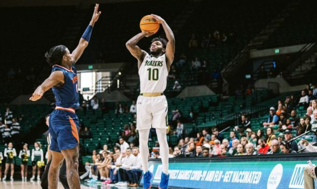 #19 Florida Atlantic vs. UAB and More Expert Picks for Thursday